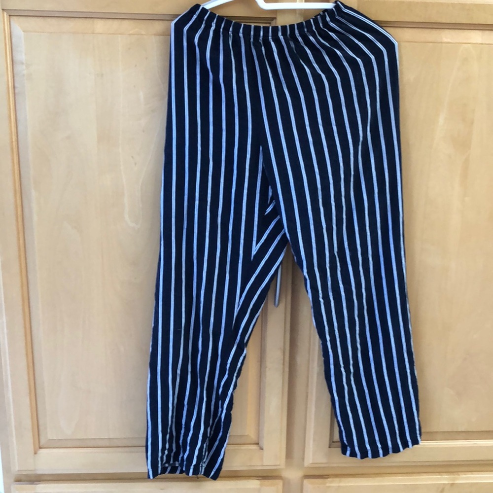 Brandy Melville flowey stripped pants